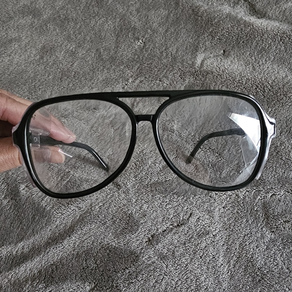 Stylish Black Oversized Protective Glasses